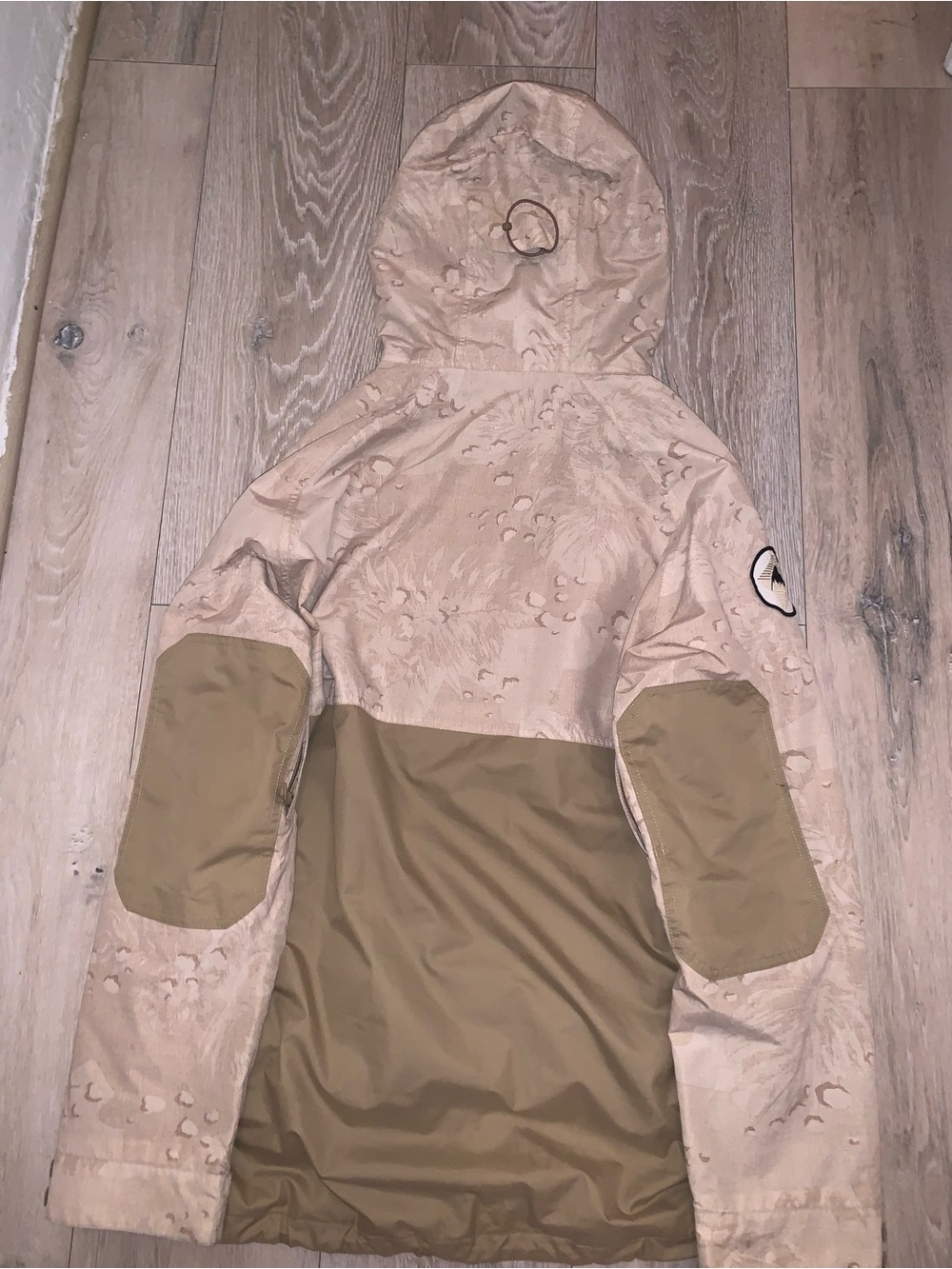 Burton Frostner 2L Anorak Snowboard Jacket Snowfall Camo Size; Medium - Picture 14 of 16